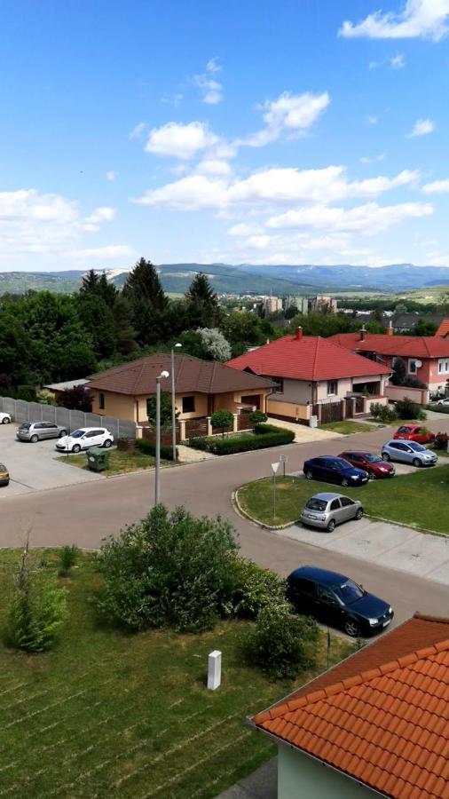 Orsika Hilltop Apartman Eger Kültér fotó